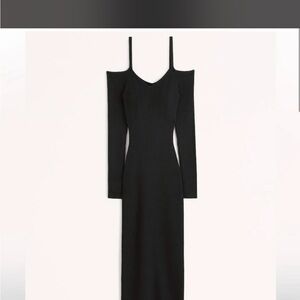 Abercrombie & Fitch Black Cold-Shoulder Long Sleeve Slim Knit Dress